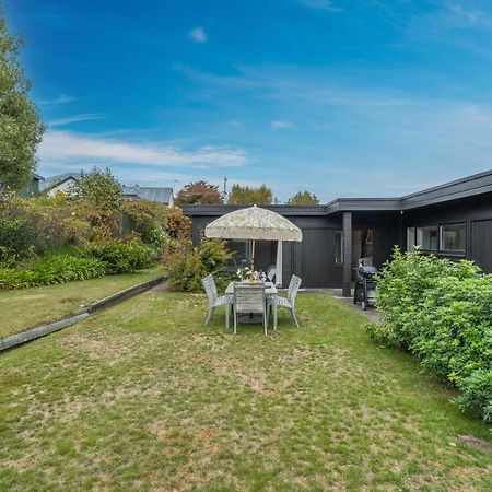 Henry'S Bach Villa Taupo Ngoại thất bức ảnh