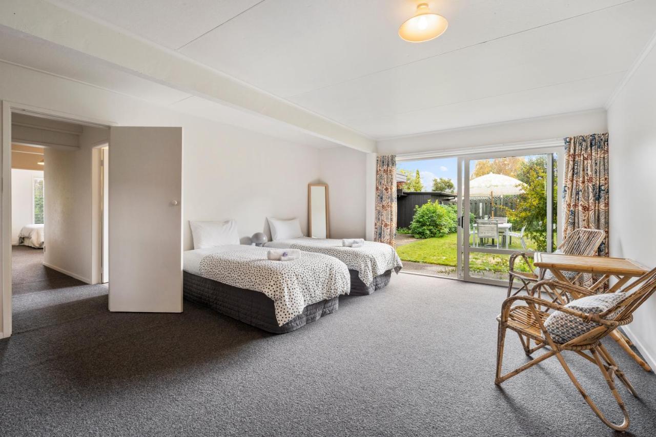 Henry'S Bach Villa Taupo Ngoại thất bức ảnh
