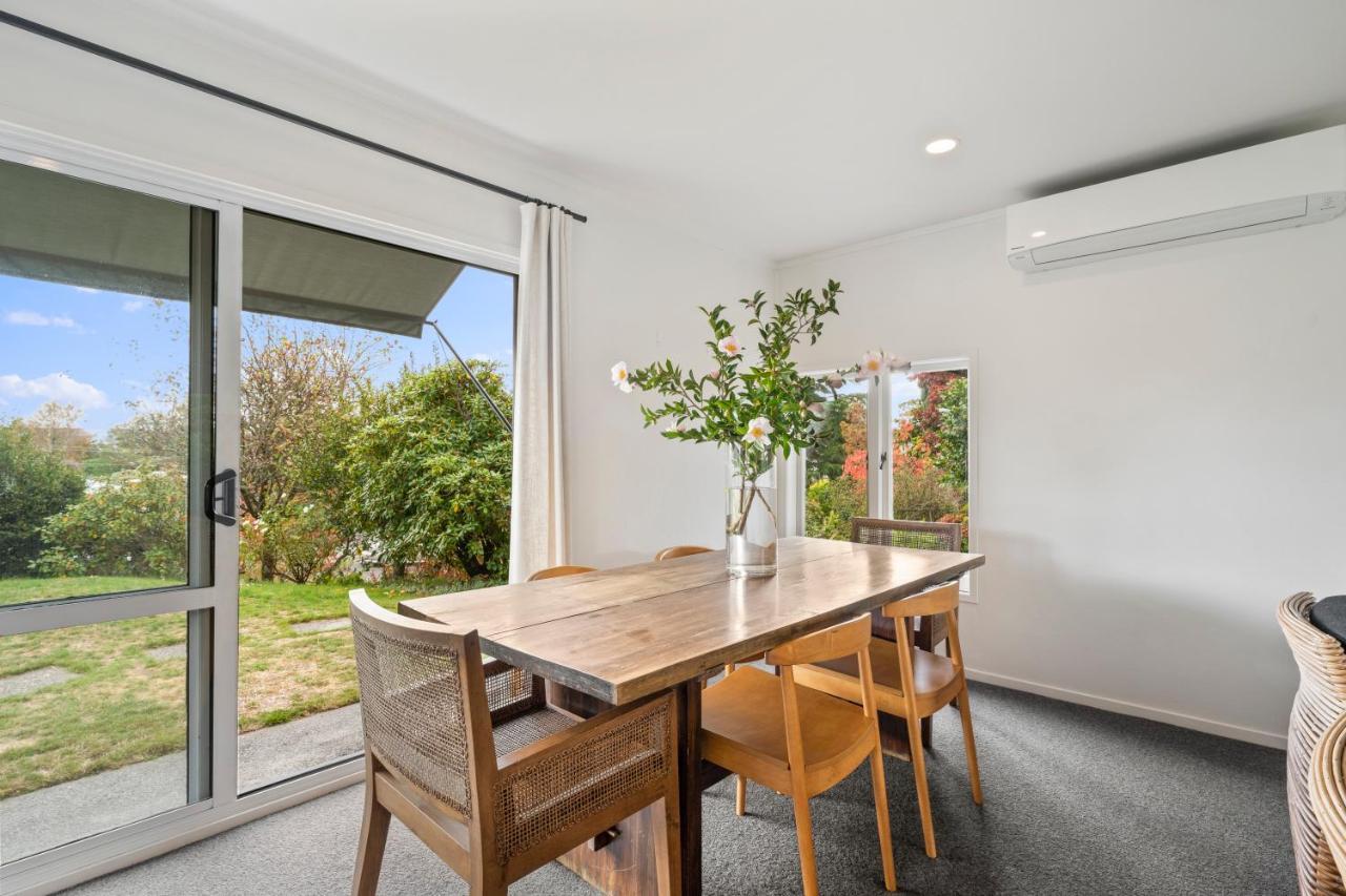 Henry'S Bach Villa Taupo Ngoại thất bức ảnh